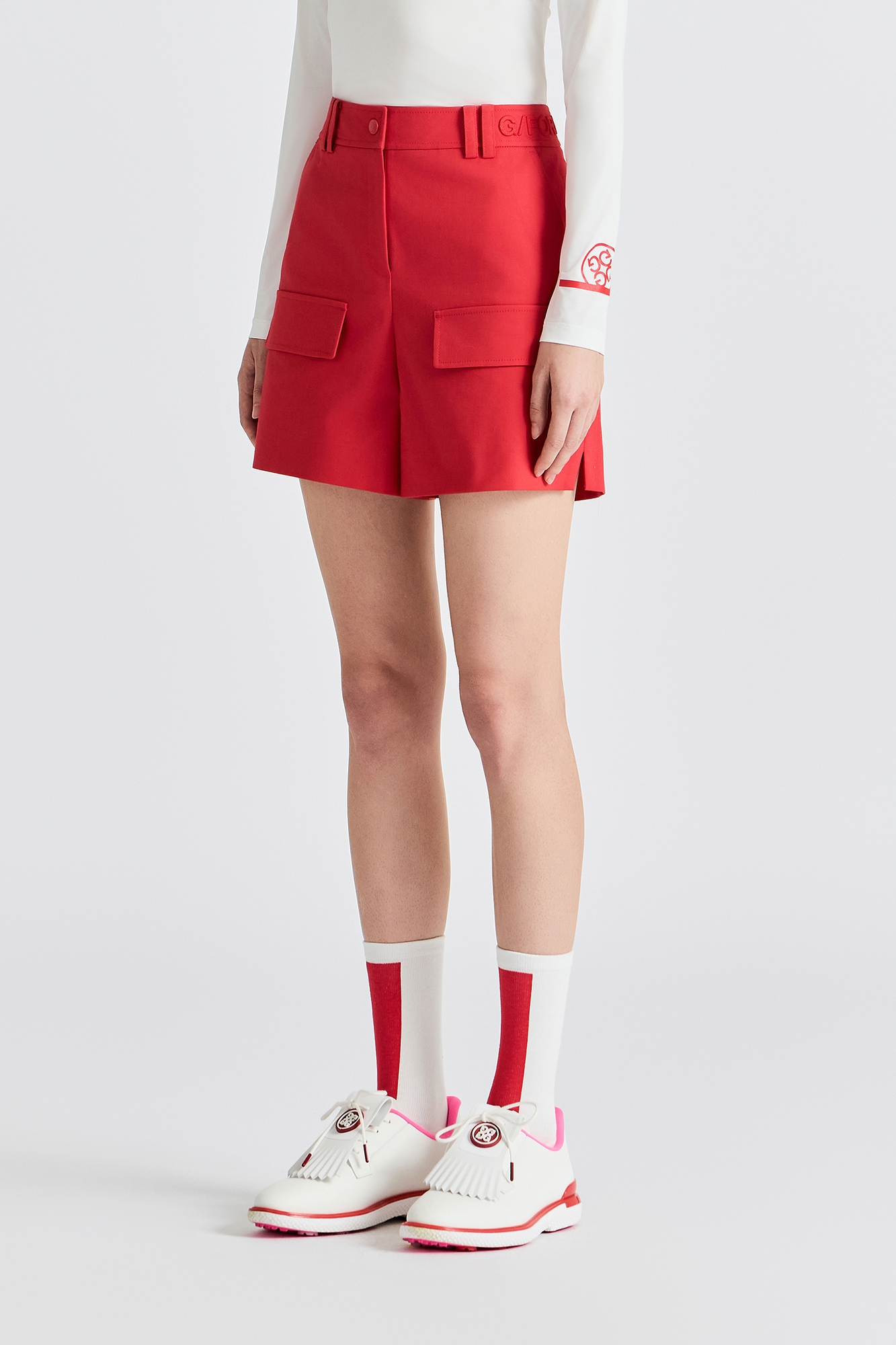G/FORE 洗練されたモダンなデザインを出した上品、綺麗なショートパンツ 新品 エッセンシャルショートパンツ / G/FORE（ジーフォア）のロングパンツ