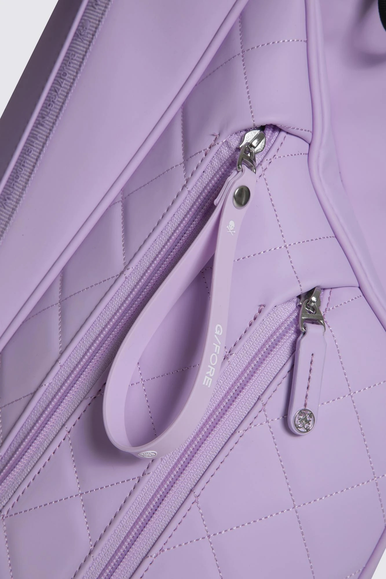 DAYTONA PLUS キャディバッグ / G/FORE（ジーフォア）のキャディバッグ