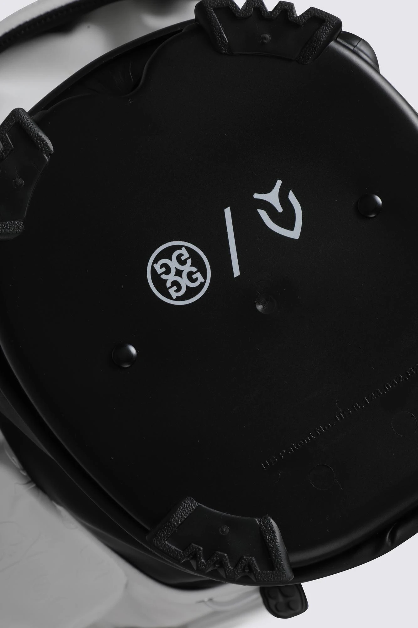 EMBOSSED DAYTONA PLUS キャディバッグ / G/FORE（ジーフォア）の