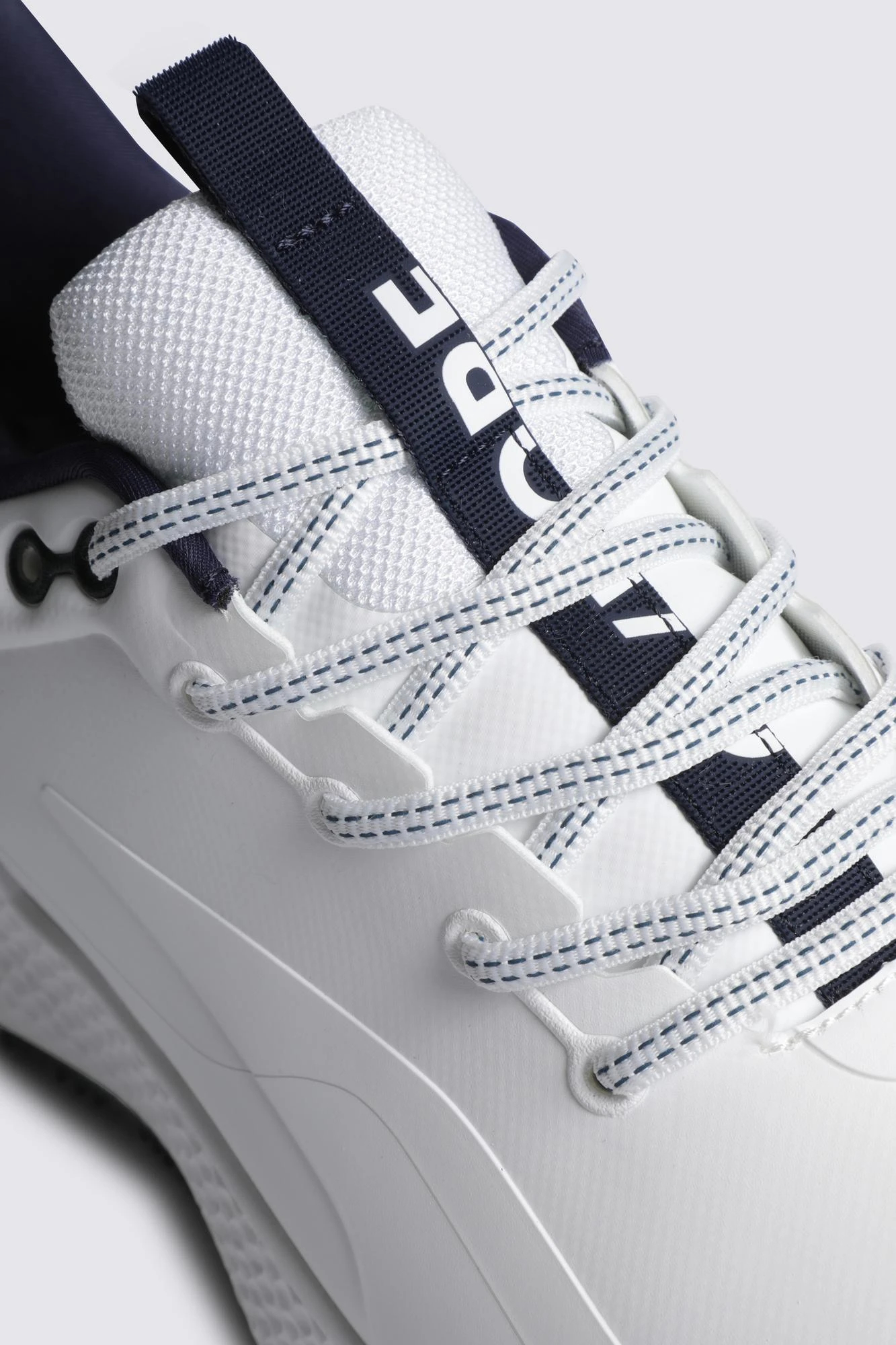 お値引きしました／MG4×2／ゴルフシューズ／26.5 訳ありG FORE ゴルフ シューズ MG4+ G4MF20EF26 072404810 スパイクレス 紐タイプ 防水 ジーフォア G4