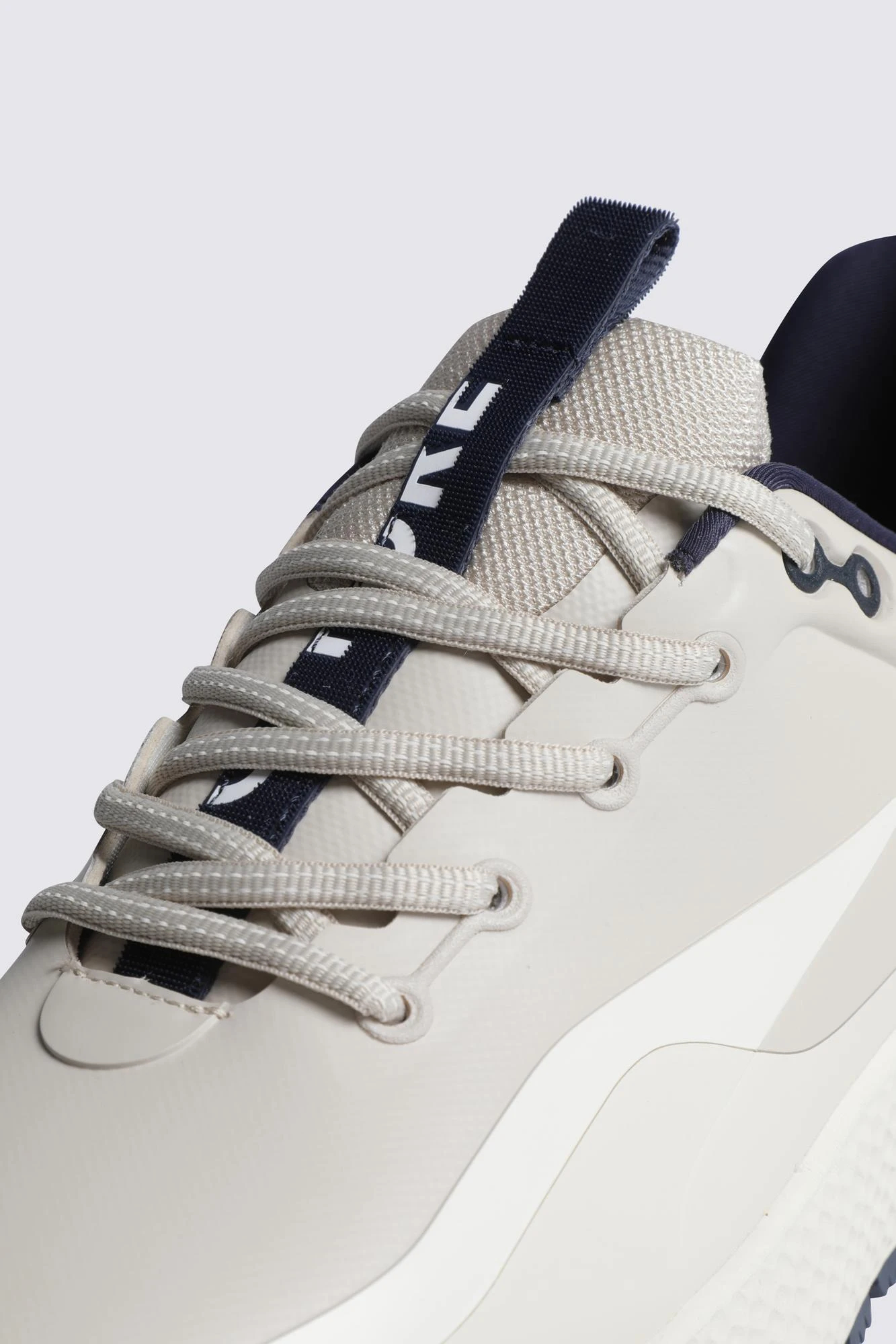 SPIKELESS MG4+ O2 ゴルフシューズ (MEN) / G/FORE（ジーフォア）のO2