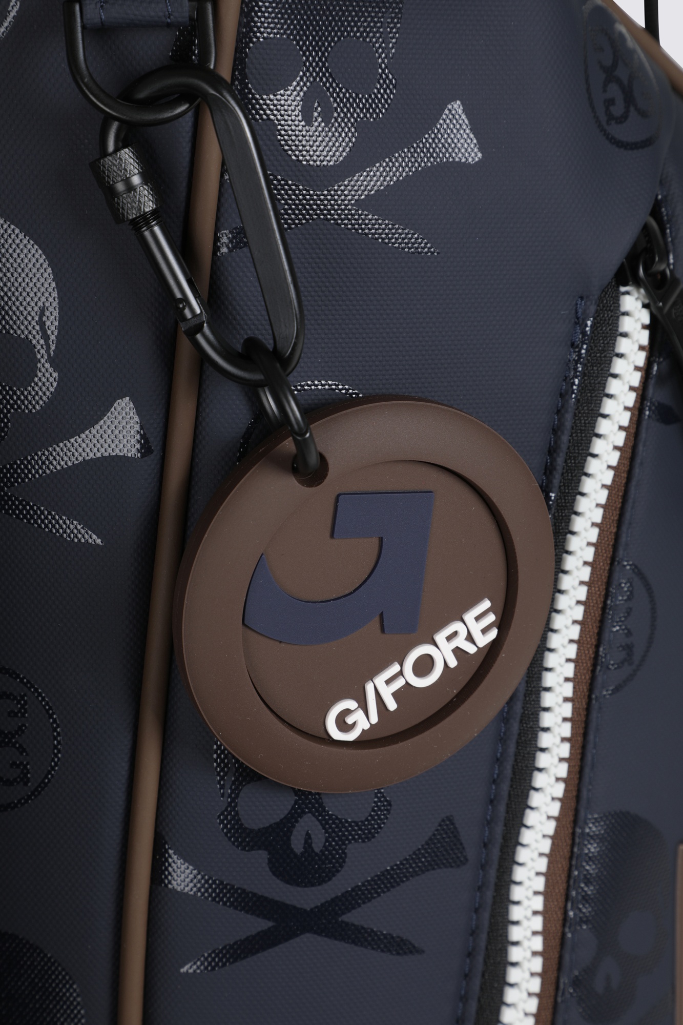 スローガンキャディバッグ / G/FORE（ジーフォア）のキャディバッグ