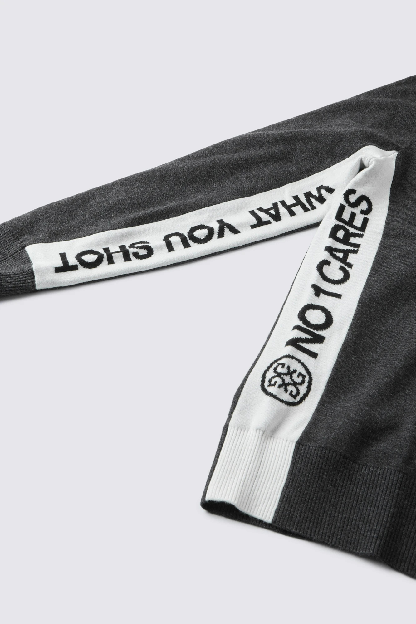 新品未使用韓国G/FOREジーフォアメンズ裏地付きモックネックsizeXL G/FORE ジーフォア XLサイズ モックネックT-シャツ ホワイト OUTLET